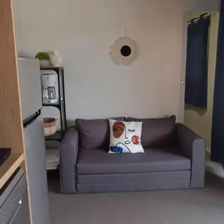 Hébergement de vacances Two Bedroom Mobile With Terrace Br1 *