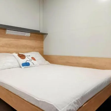 Hébergement de vacances Two Bedroom Mobile With Terrace Br1 Pirovac