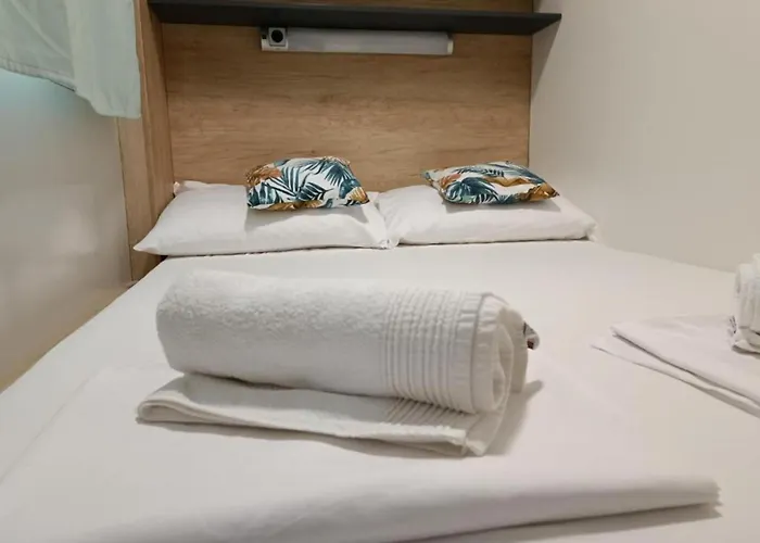 Two Bedroom Mobile With Terrace Br1 *