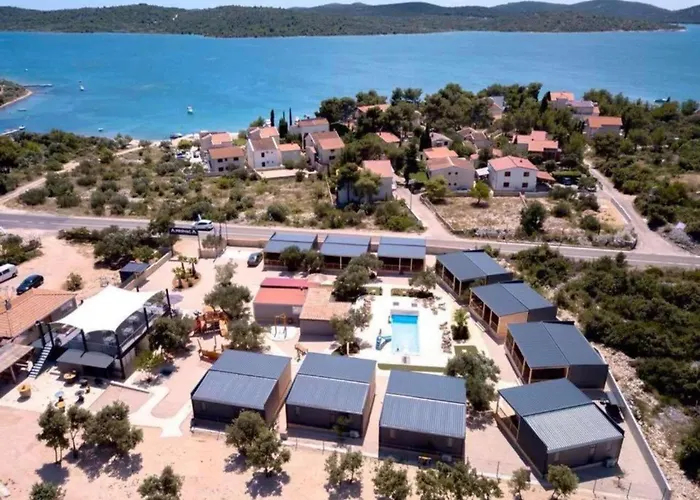 Two Bedroom Mobile With Terrace Br1 *